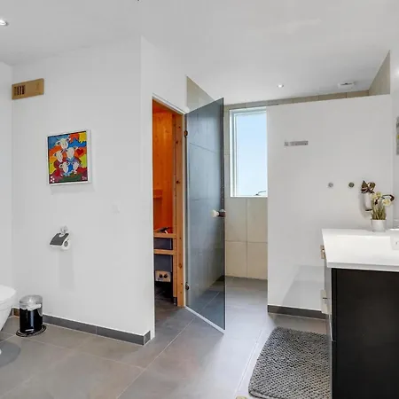 펜션 Four-bedroom In Glesborg