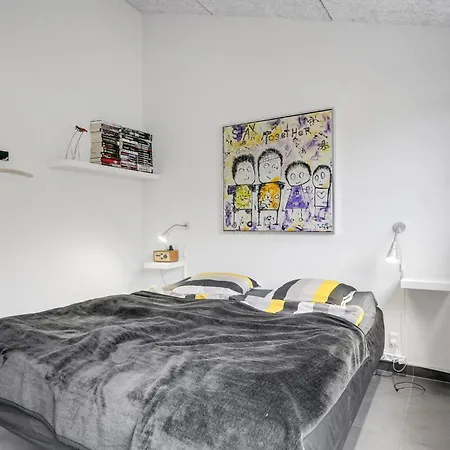 펜션 Four-bedroom In