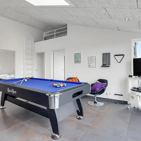 Four-bedroom In * Glesborg