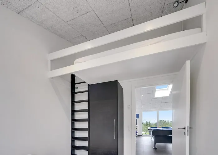 Four-bedroom In Glesborg
