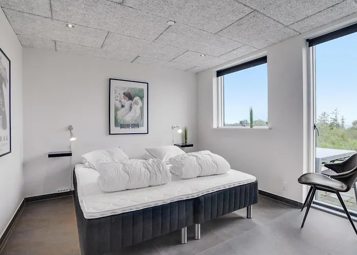بيت للعطل Four-bedroom In Glesborg